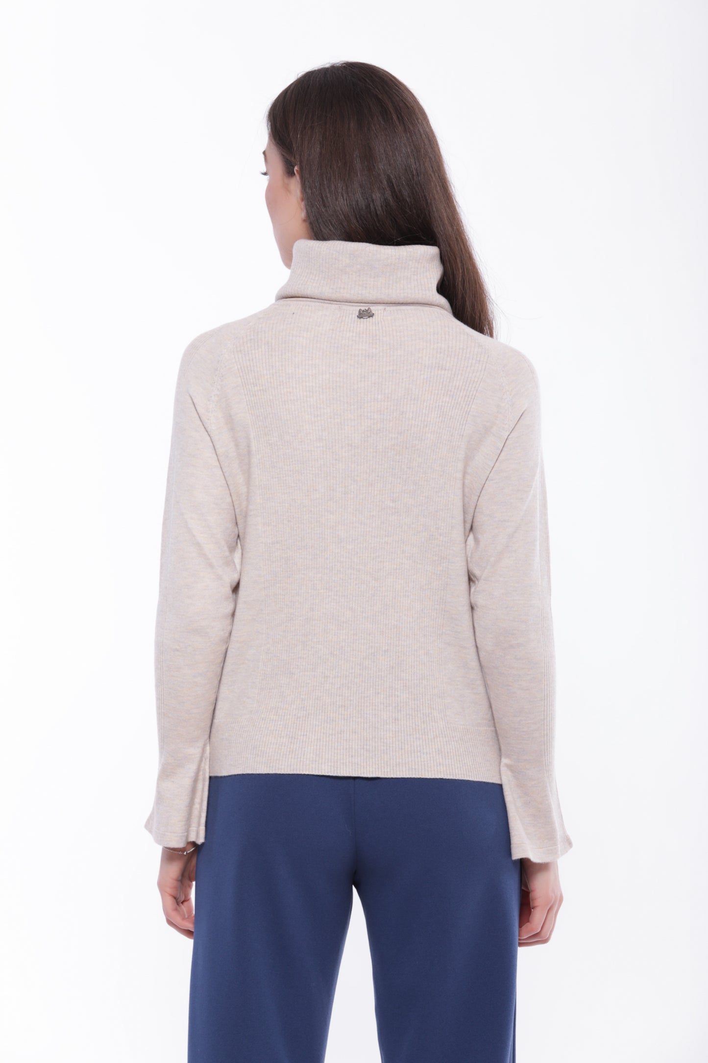 MAGLIA SCOLLO TONDO CON COLLO REMOVIBILE