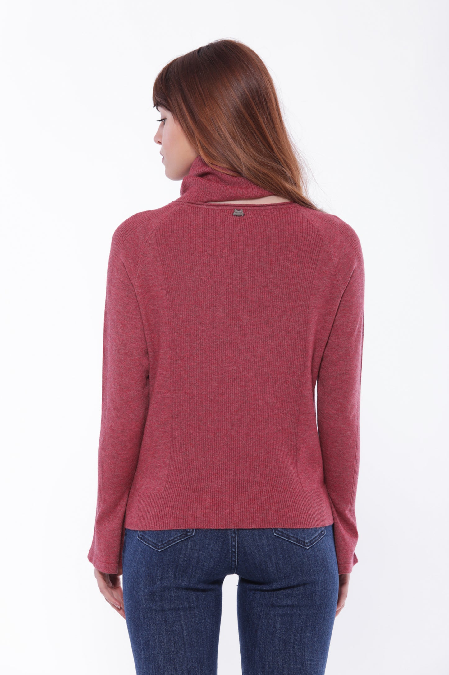 MAGLIA SCOLLO TONDO CON COLLO REMOVIBILE