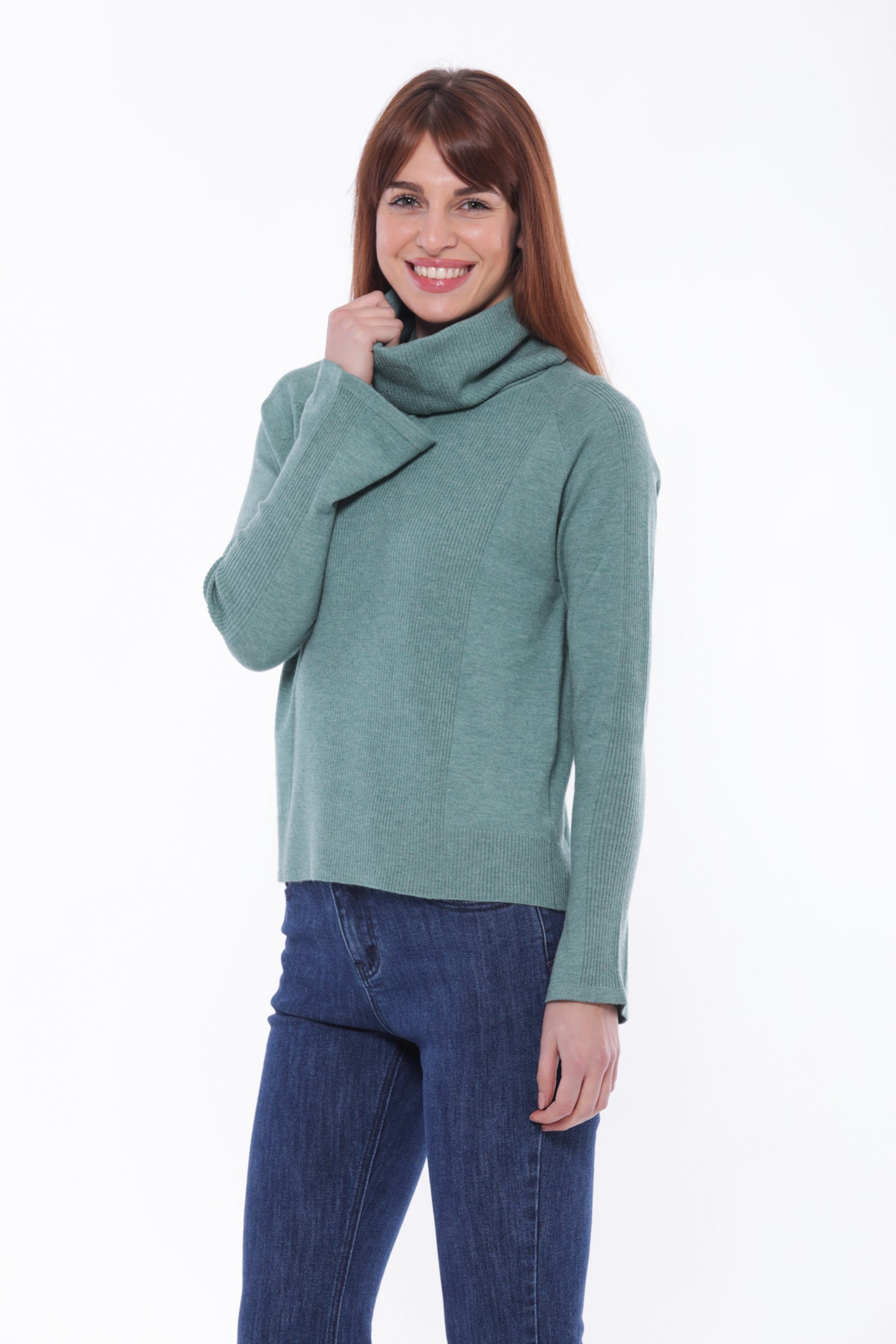MAGLIA SCOLLO TONDO CON COLLO REMOVIBILE