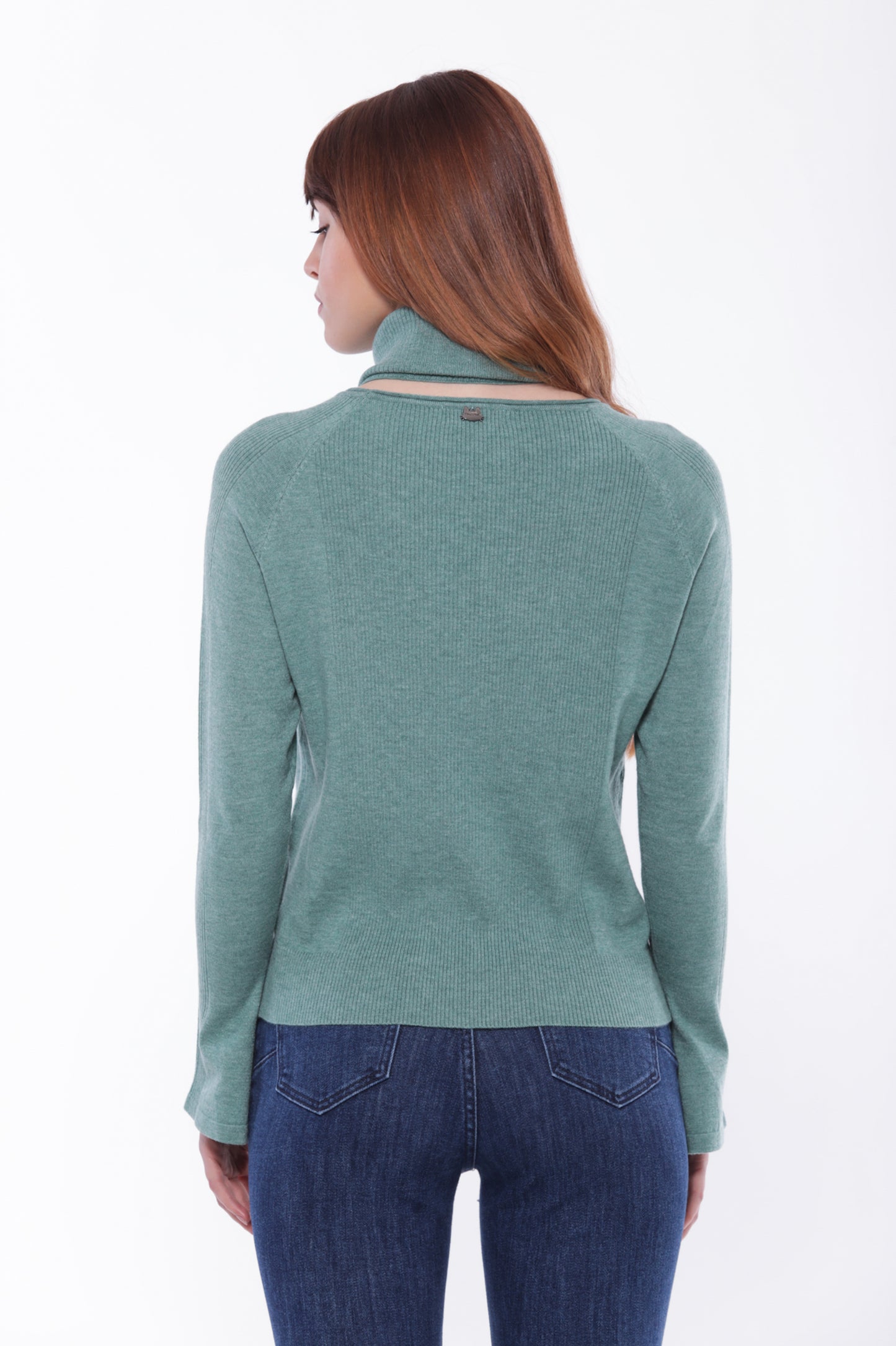 MAGLIA SCOLLO TONDO CON COLLO REMOVIBILE