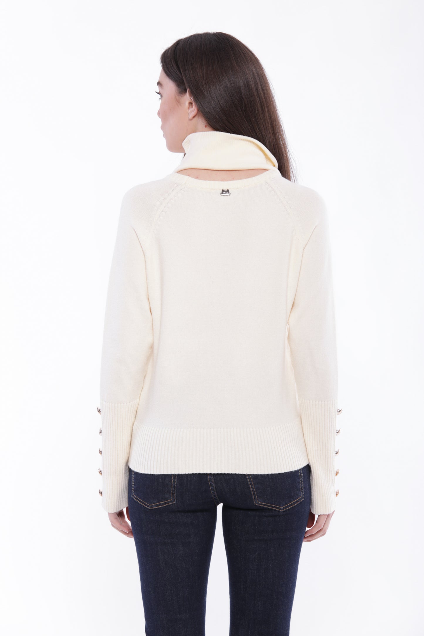 MAGLIA CON COLLO REMOVIBILE CON SPACCO E BOTTONI SU POLSI