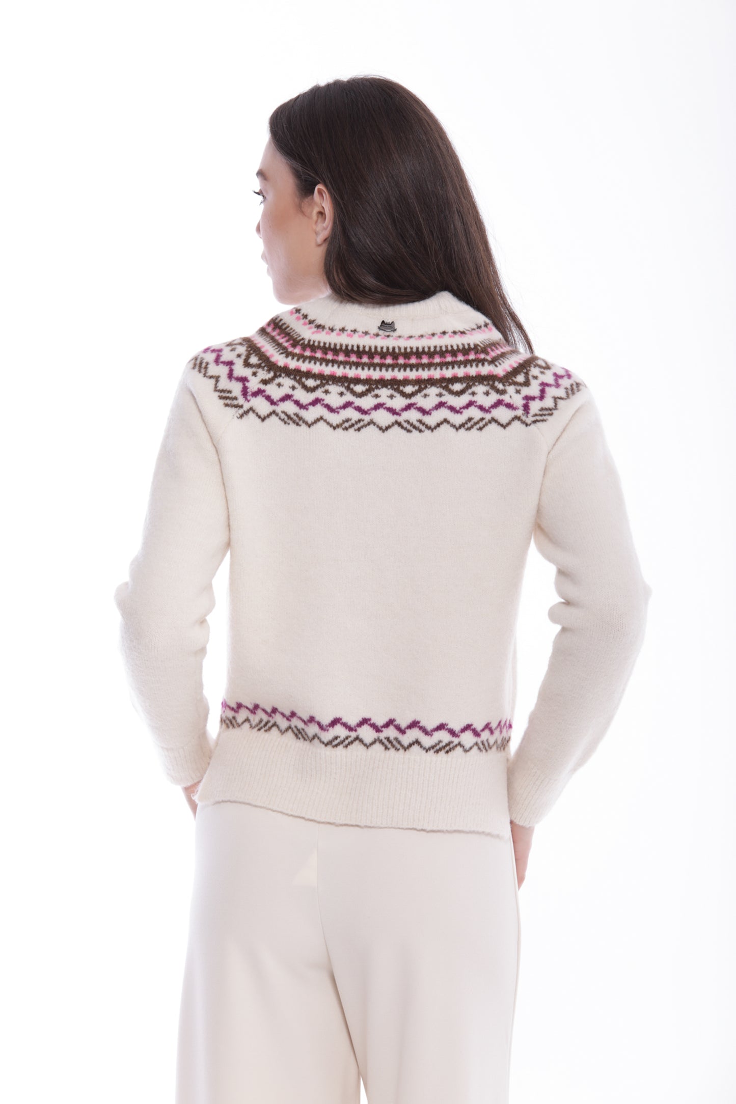 MAGLIA CON MOTIVO GEOMETRICO