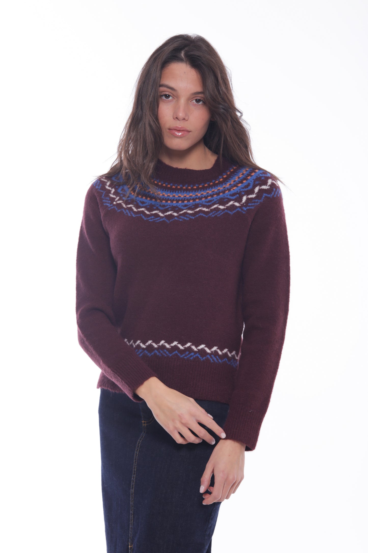 MAGLIA CON MOTIVO GEOMETRICO