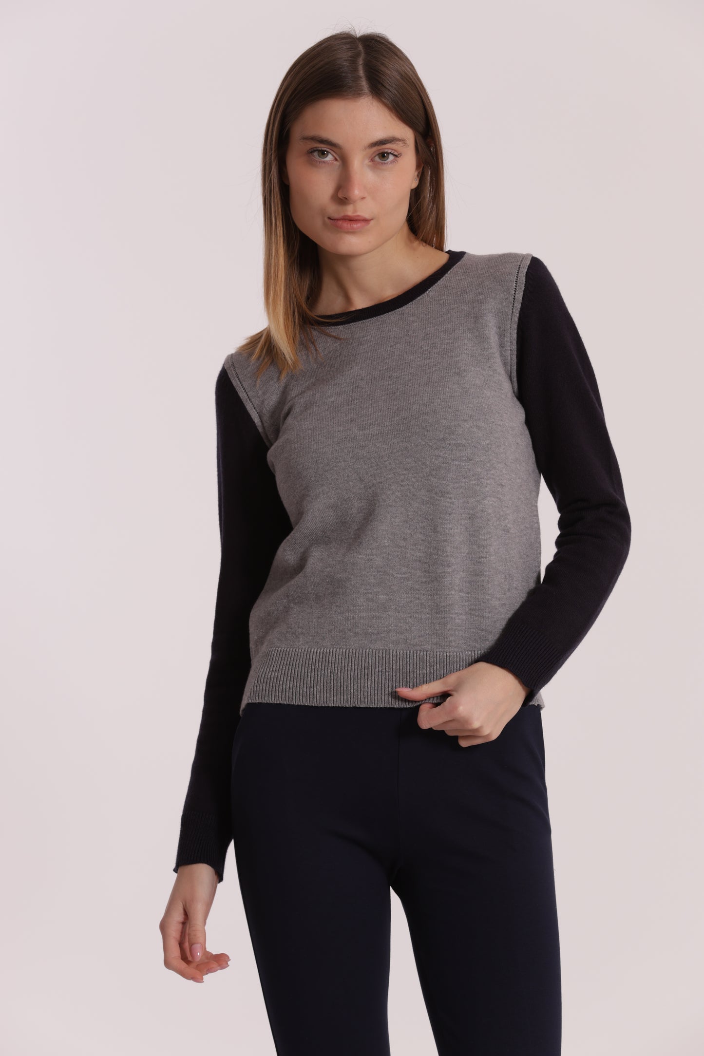 MAGLIA BICOLOR SCOLLO TONDO