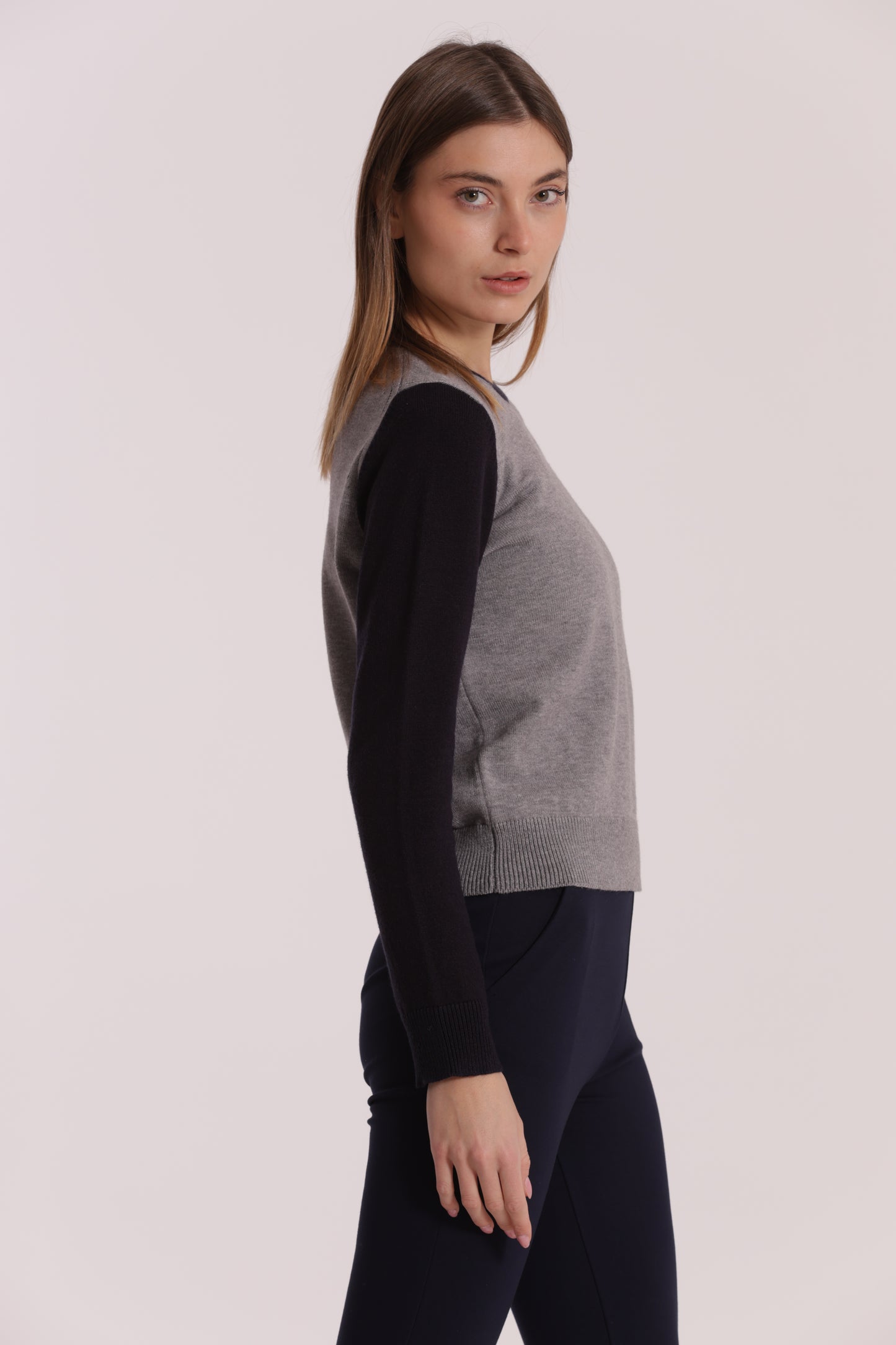MAGLIA BICOLOR SCOLLO TONDO