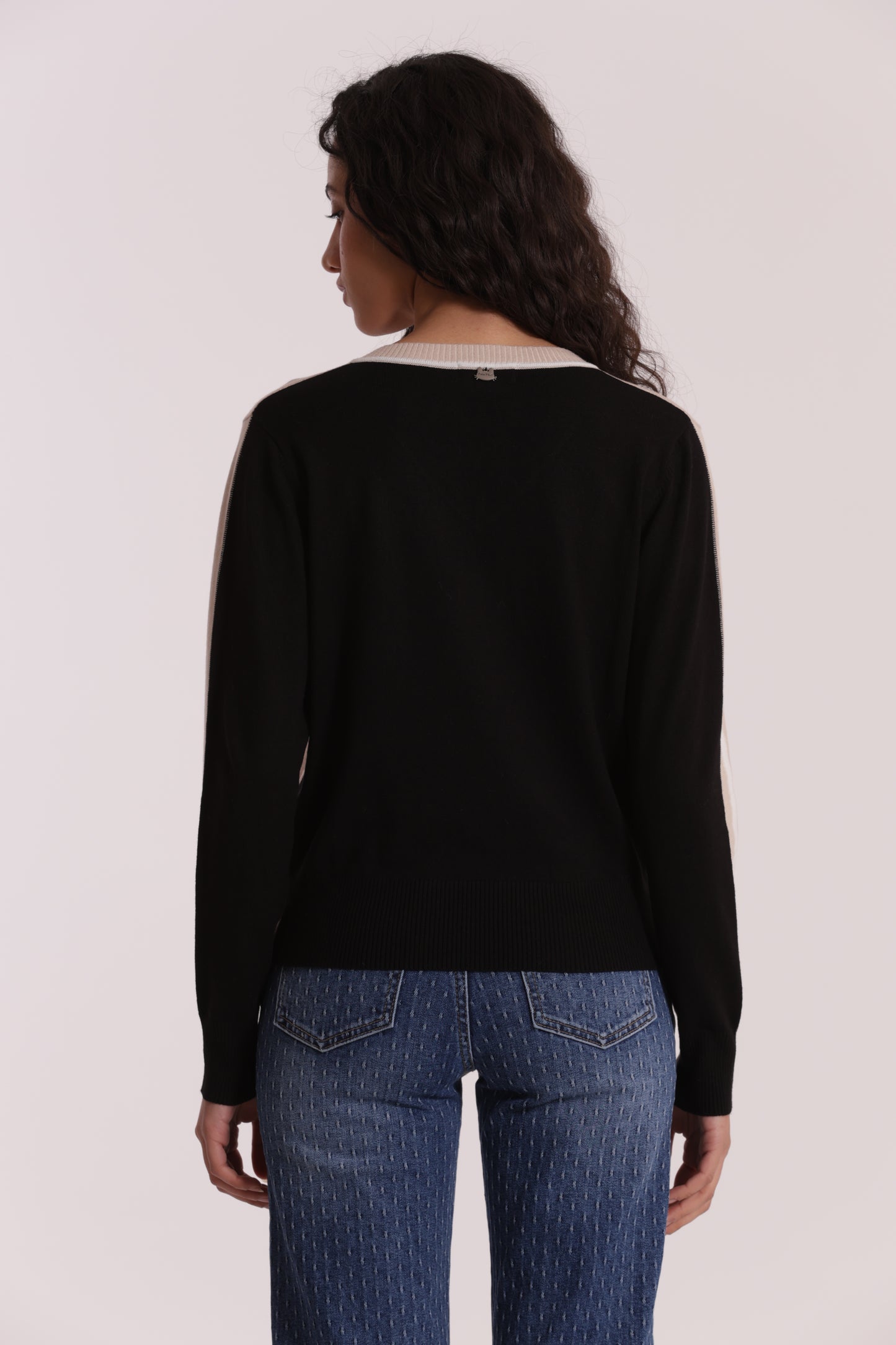 MAGLIA TRICOLOR SCOLLO A V