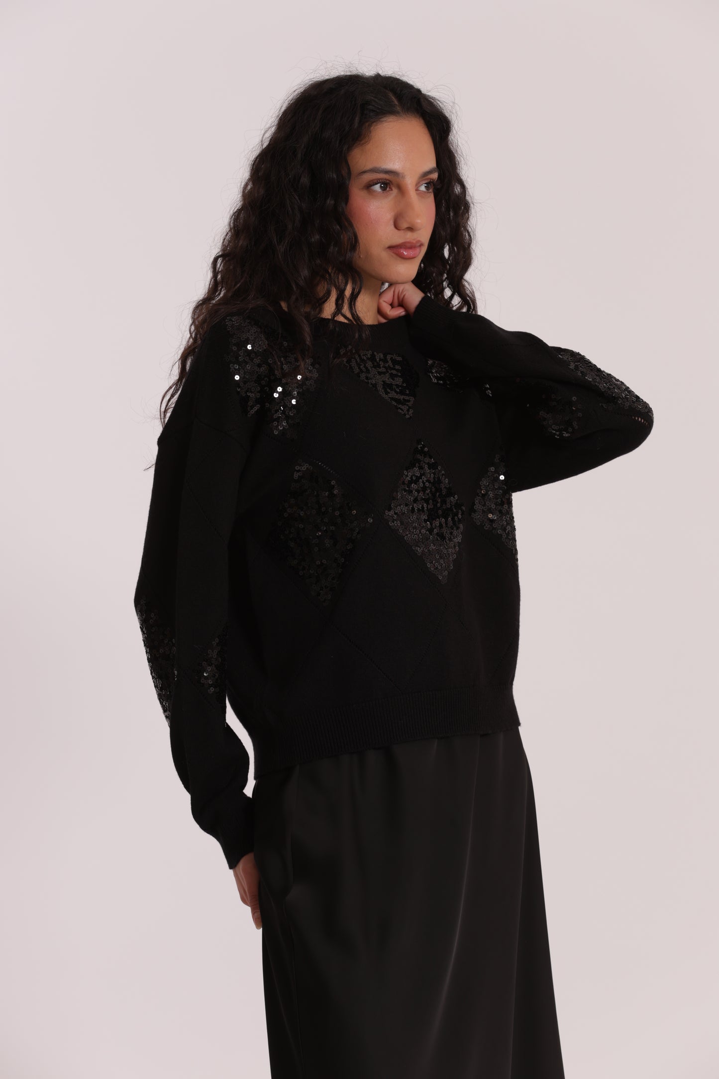 MAGLIA CON ROMBI E PAILLETES