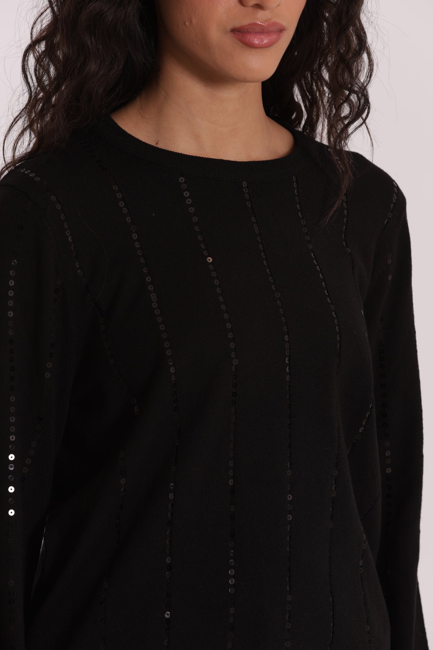 MAGLIA SCOLLO TONDO CON PAILLETES