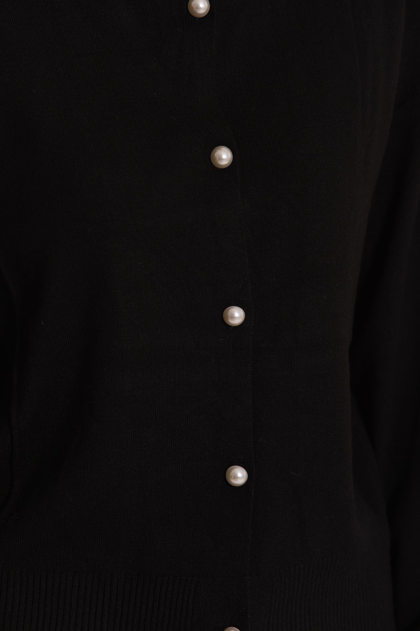 MAGLIA CARDIGAN CON BOTTONI PERLE
