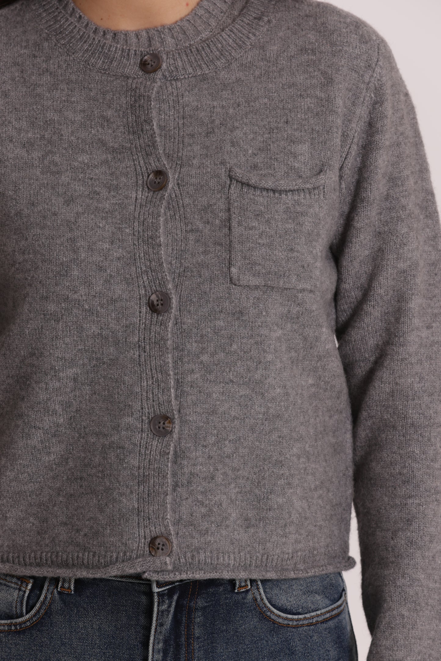 MAGLIA CARDIGAN CON TASCHINO