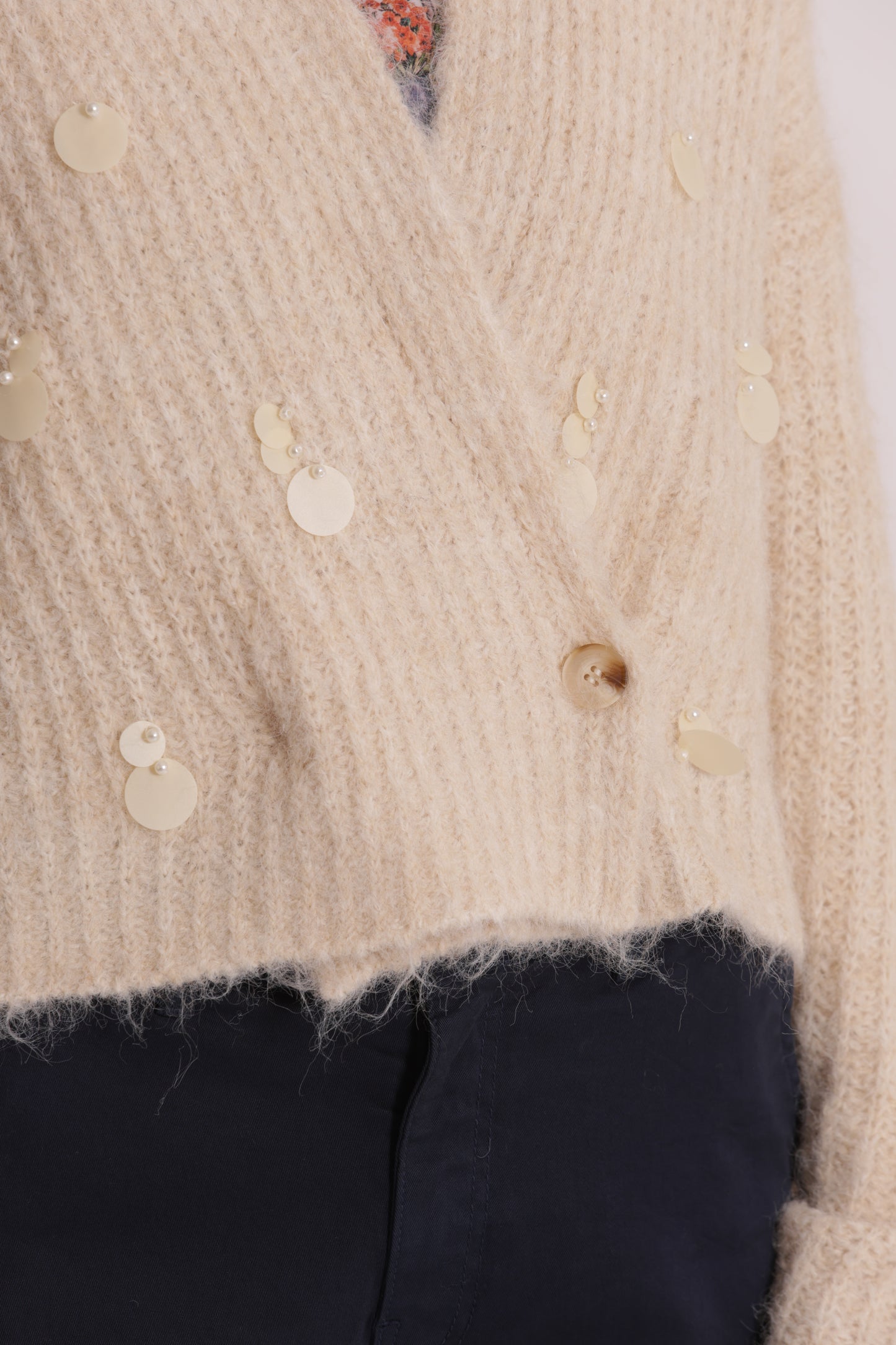 MAGLIA CARDIGAN CON CHIUSURA INCROCIATA E PAILLETTES