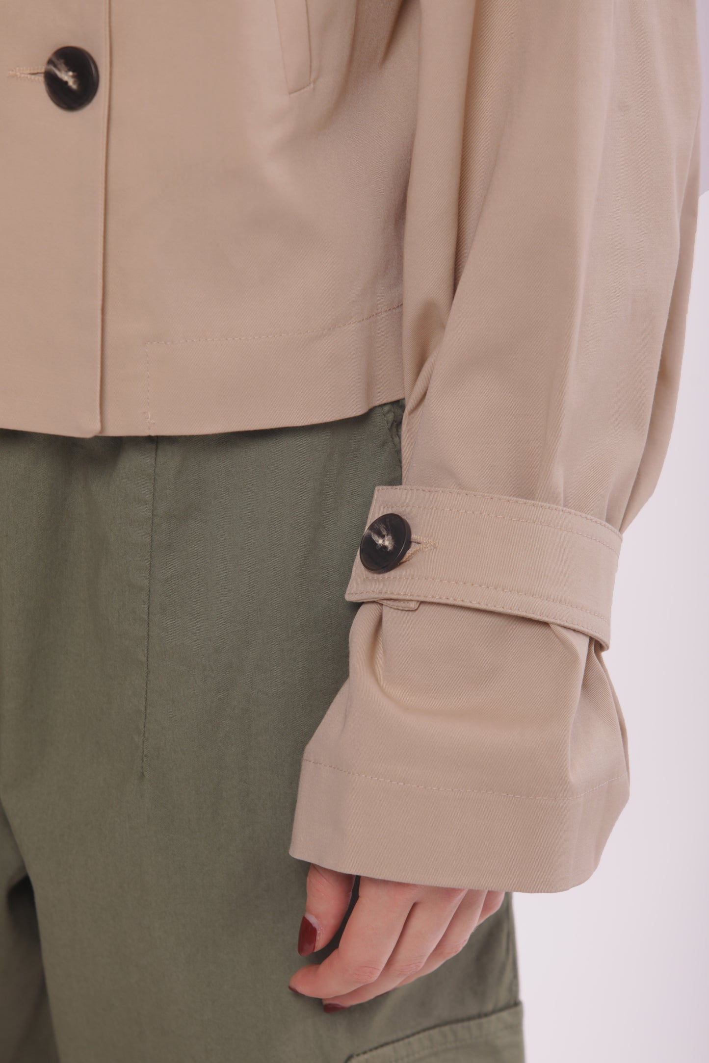 TRENCH CROPPED IN GABARDINA