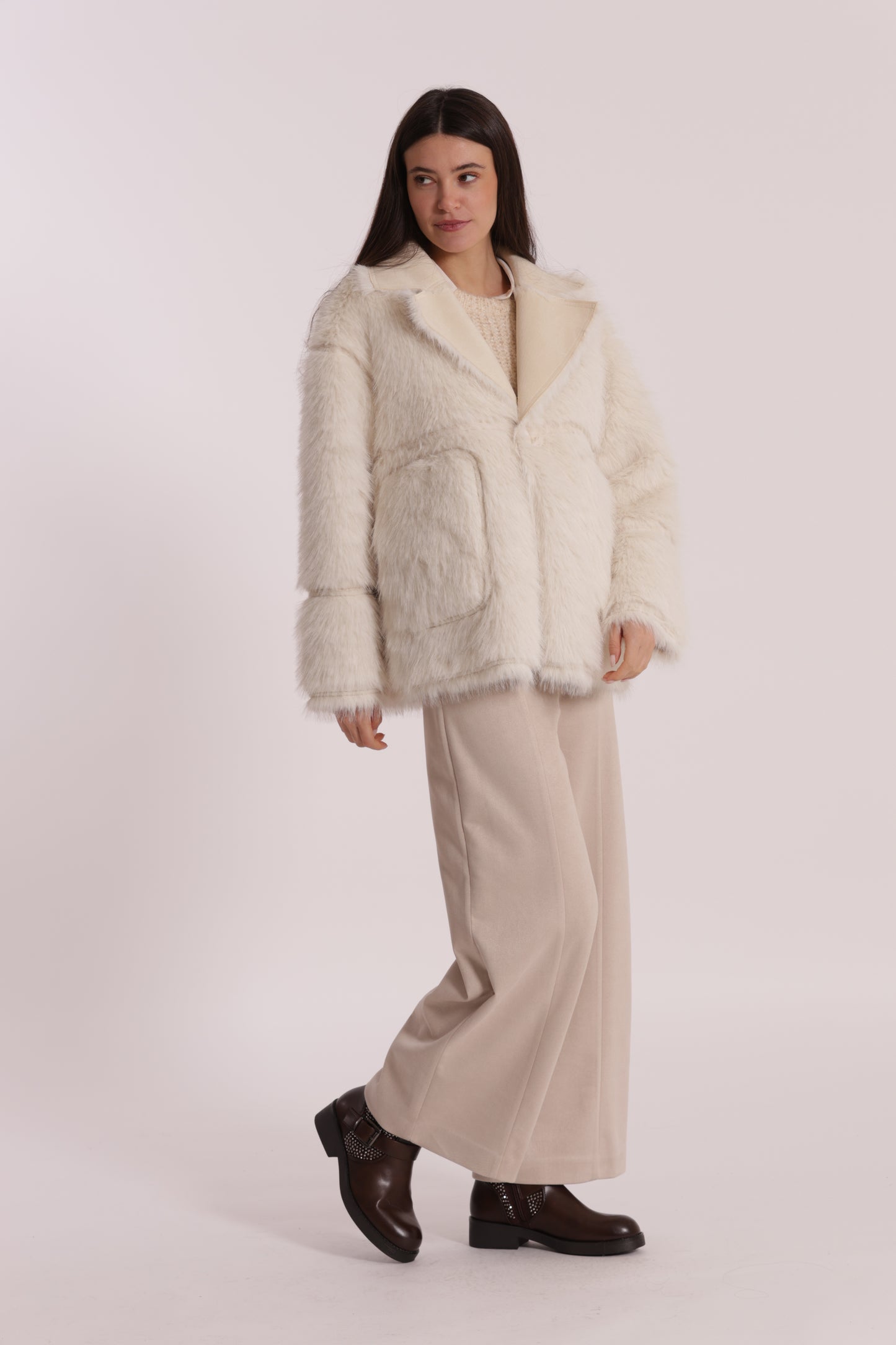 PANTALONE CROPPED EFFETTO CAMOSCIO
