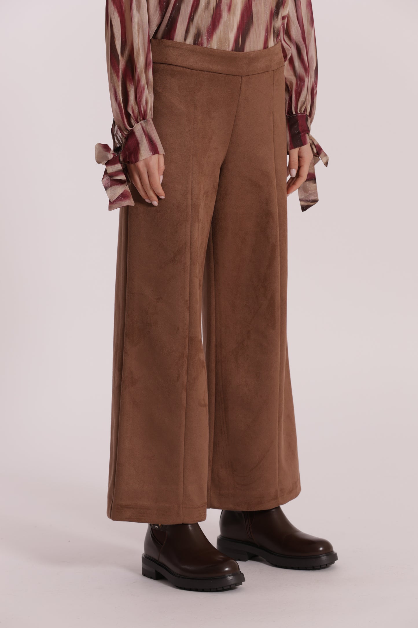 PANTALONE CROPPED EFFETTO CAMOSCIO