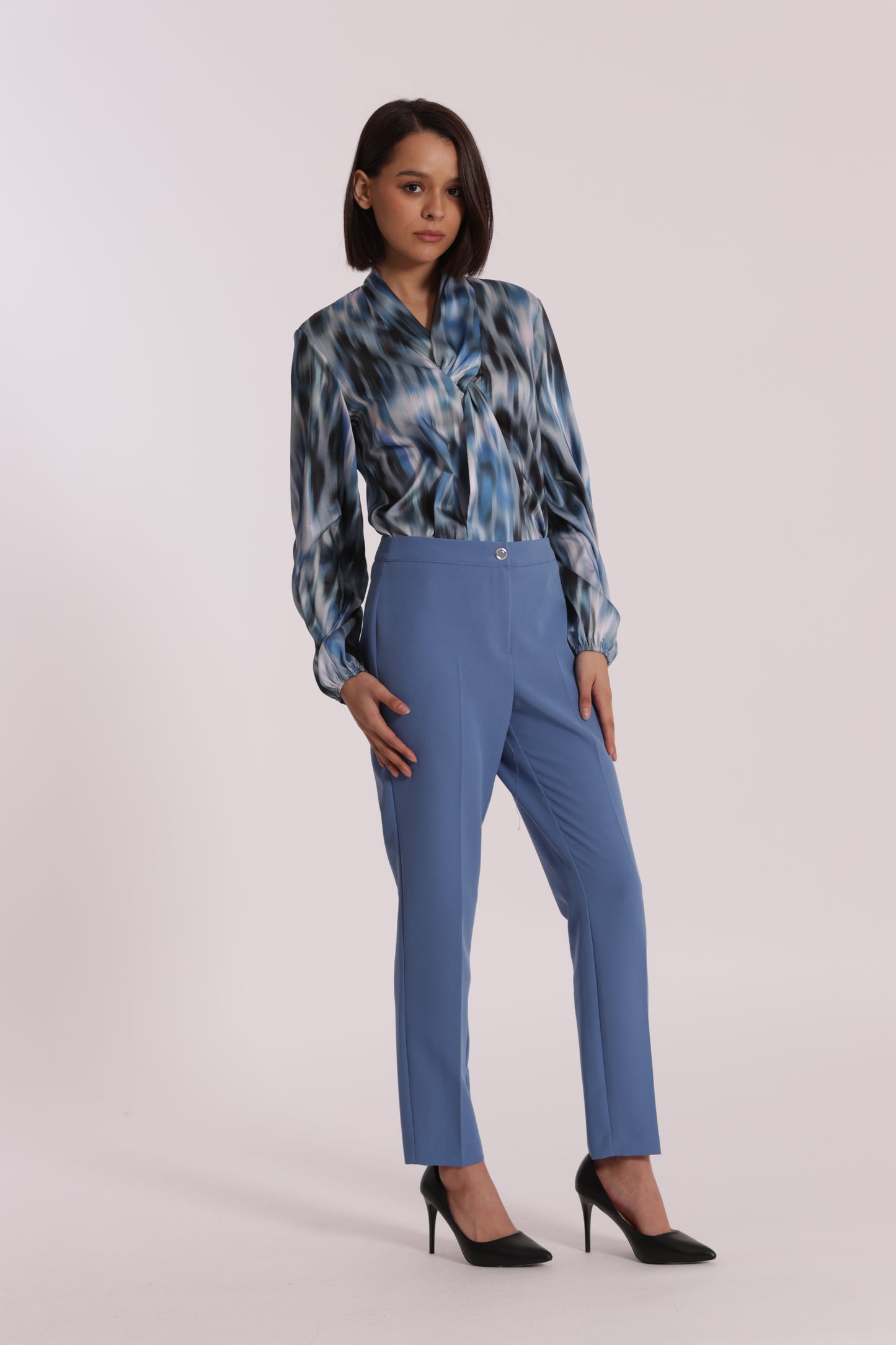 PANTALONE SIGARETTA IN TESSUTO TECNICO