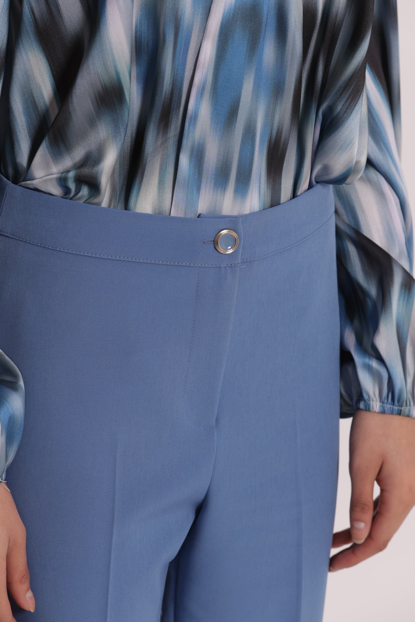 PANTALONE SIGARETTA IN TESSUTO TECNICO