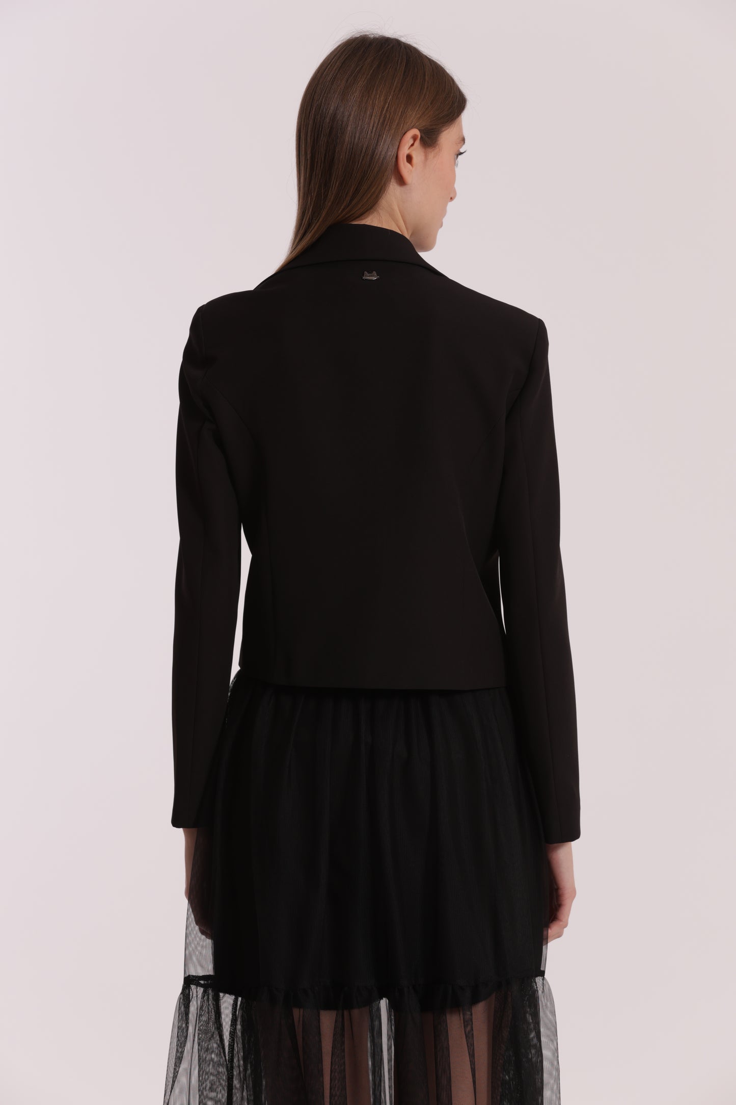 GIACCA CROPPED SENZA BOTTONI IN TESSUTO TECNICO