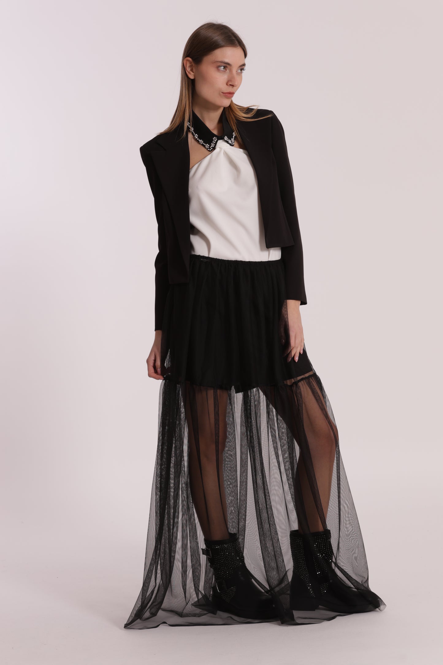 GIACCA CROPPED SENZA BOTTONI IN TESSUTO TECNICO
