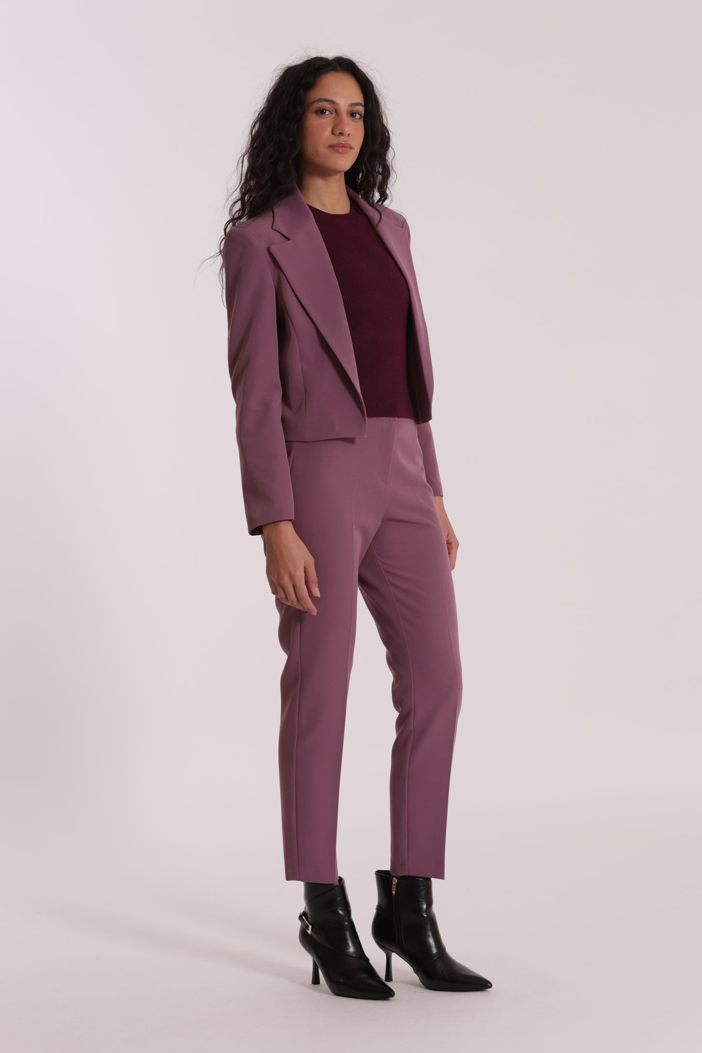 GIACCA CROPPED SENZA BOTTONI IN TESSUTO TECNICO