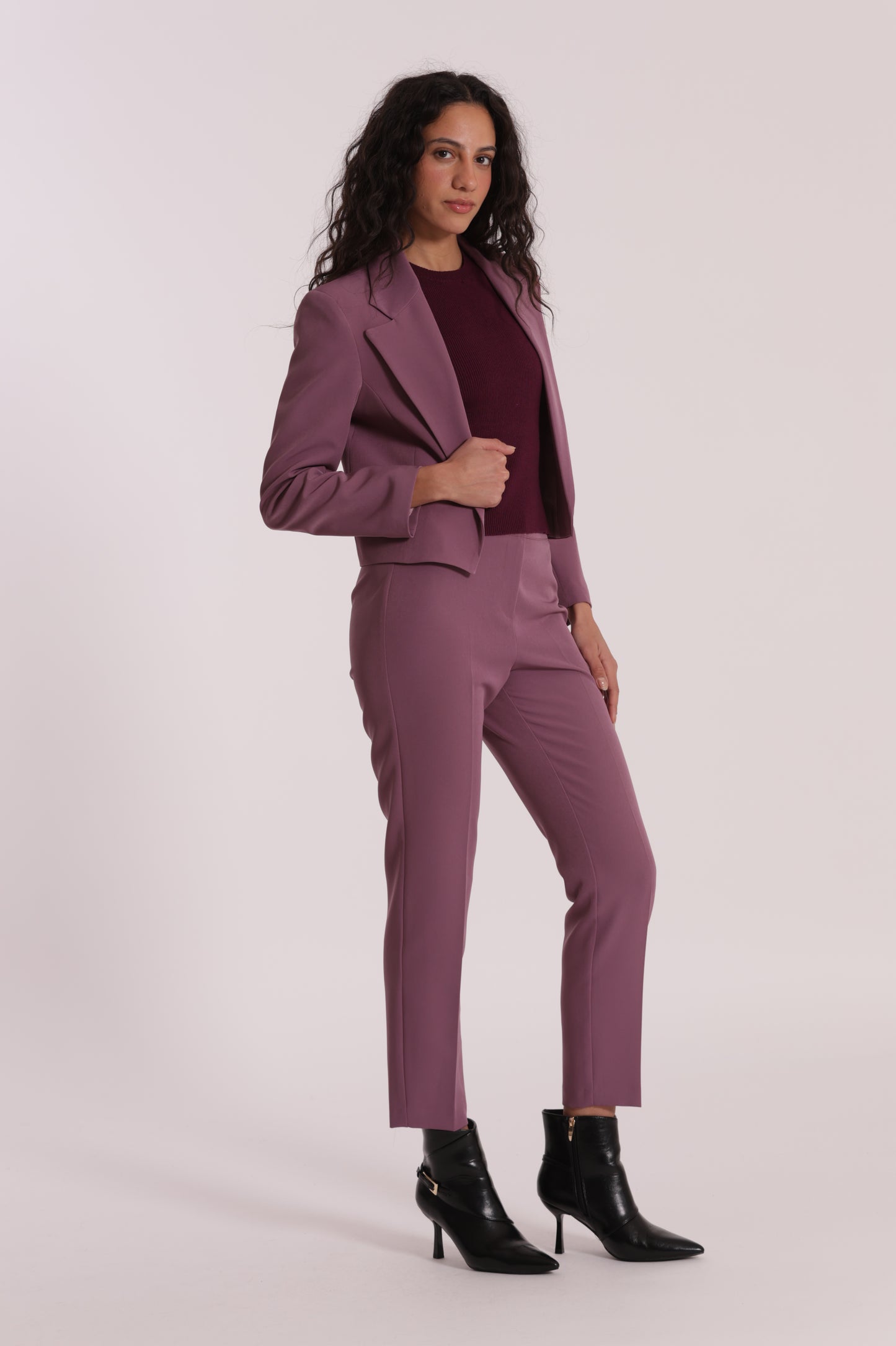 GIACCA CROPPED SENZA BOTTONI IN TESSUTO TECNICO