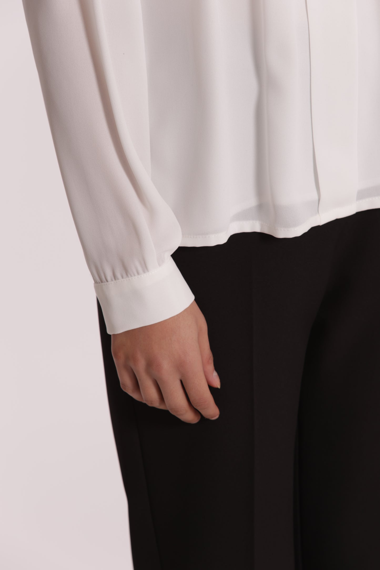BLUSA CON PIEGHE