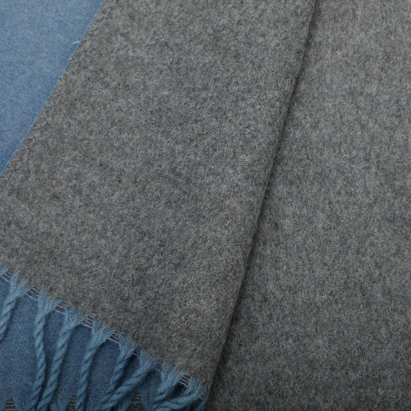 SCIARPA BICOLOR IN GRIGIO