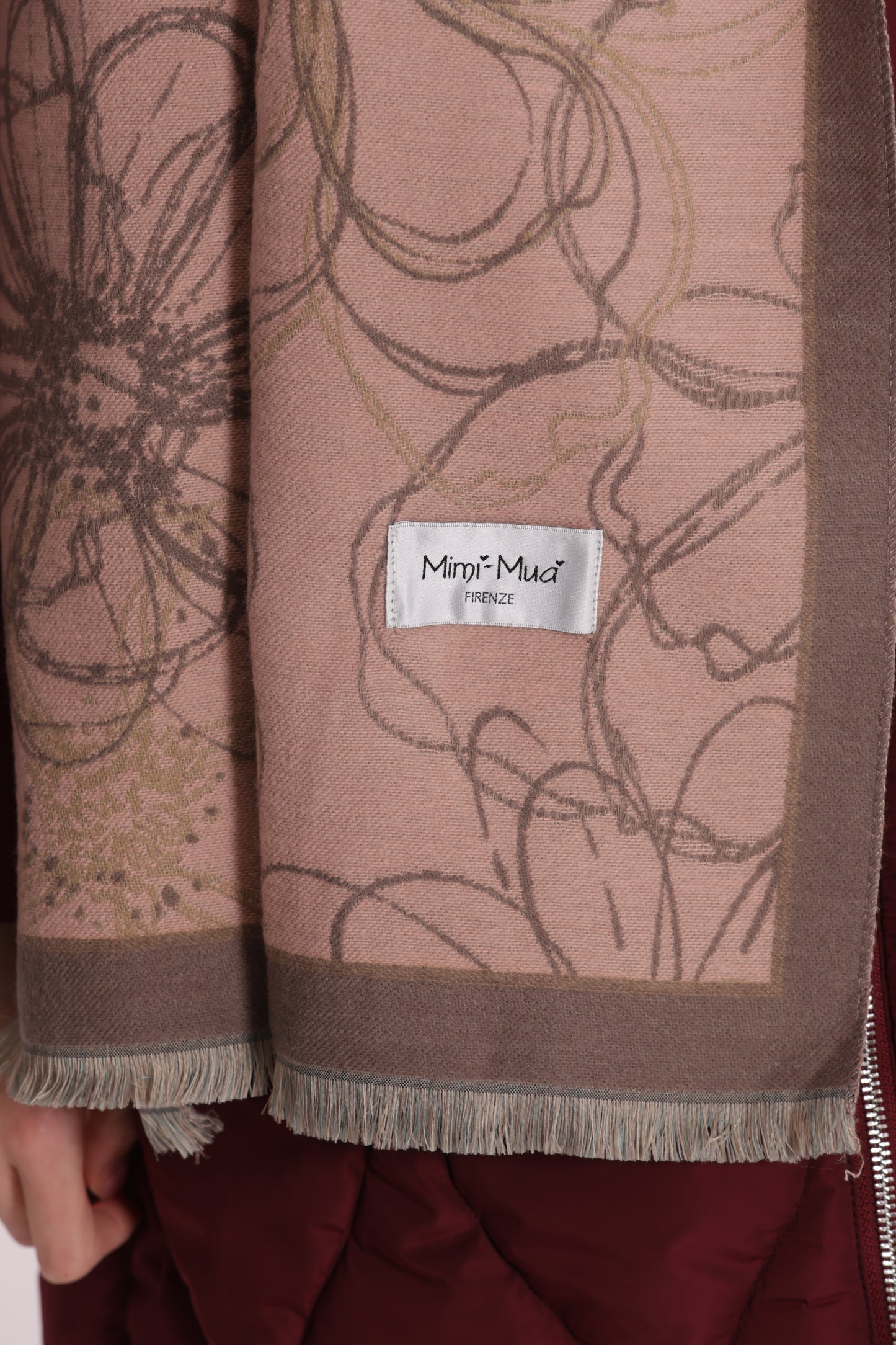 SCIARPA CON DISEGNO DI FIORI