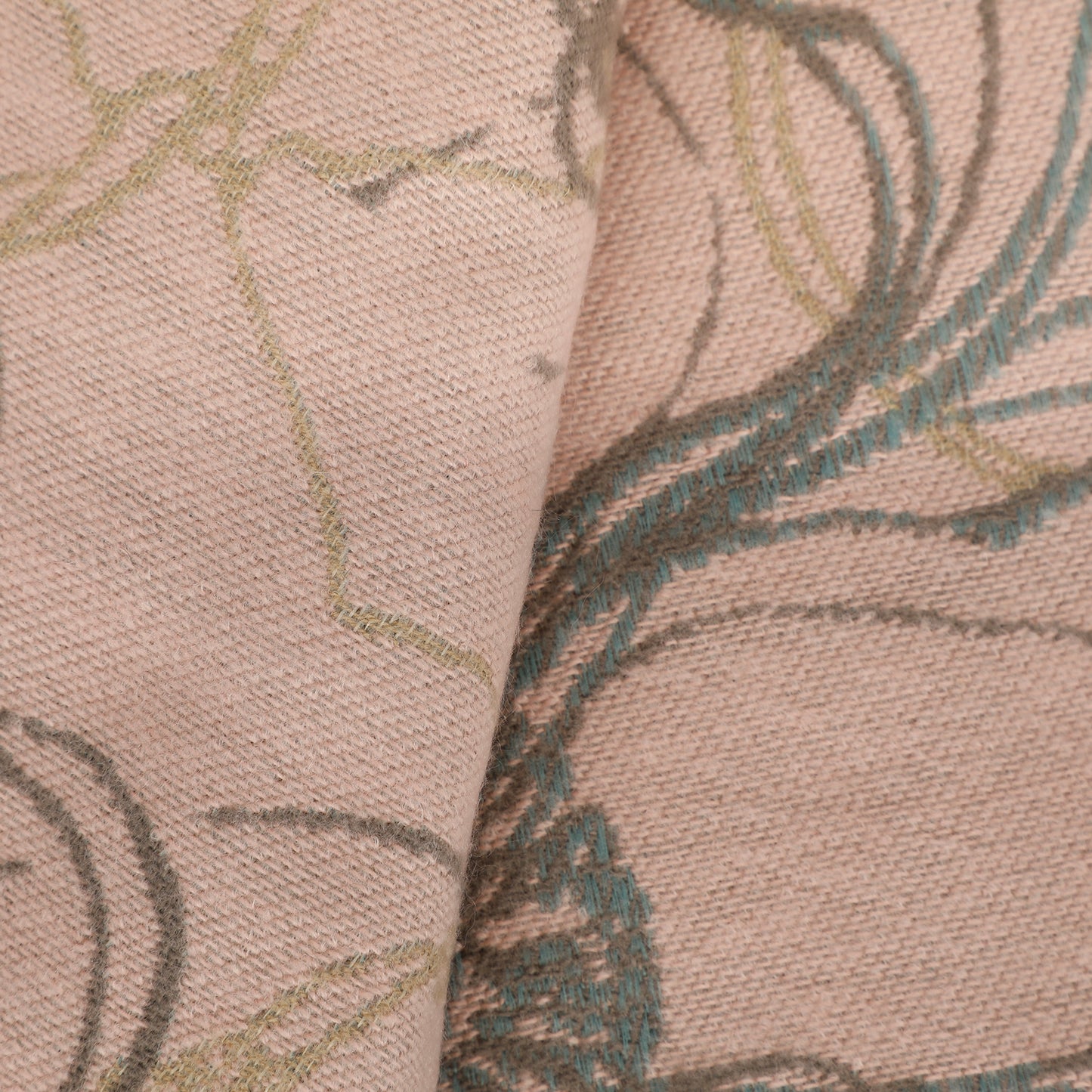 SCIARPA CON DISEGNO DI FIORI