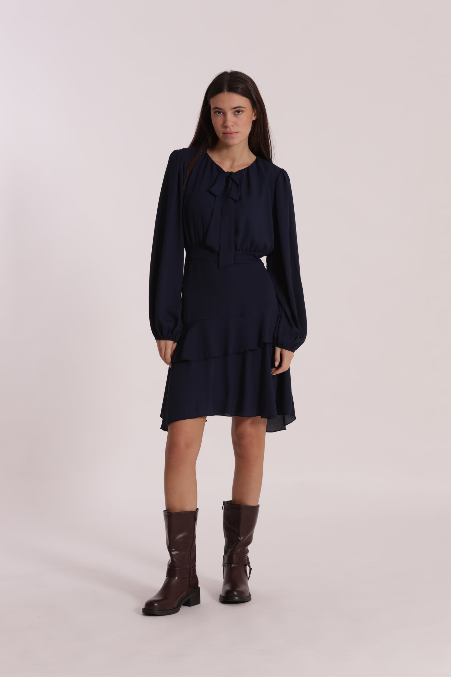 ABITO CORTO IN GEORGETTE CON ROUCHES