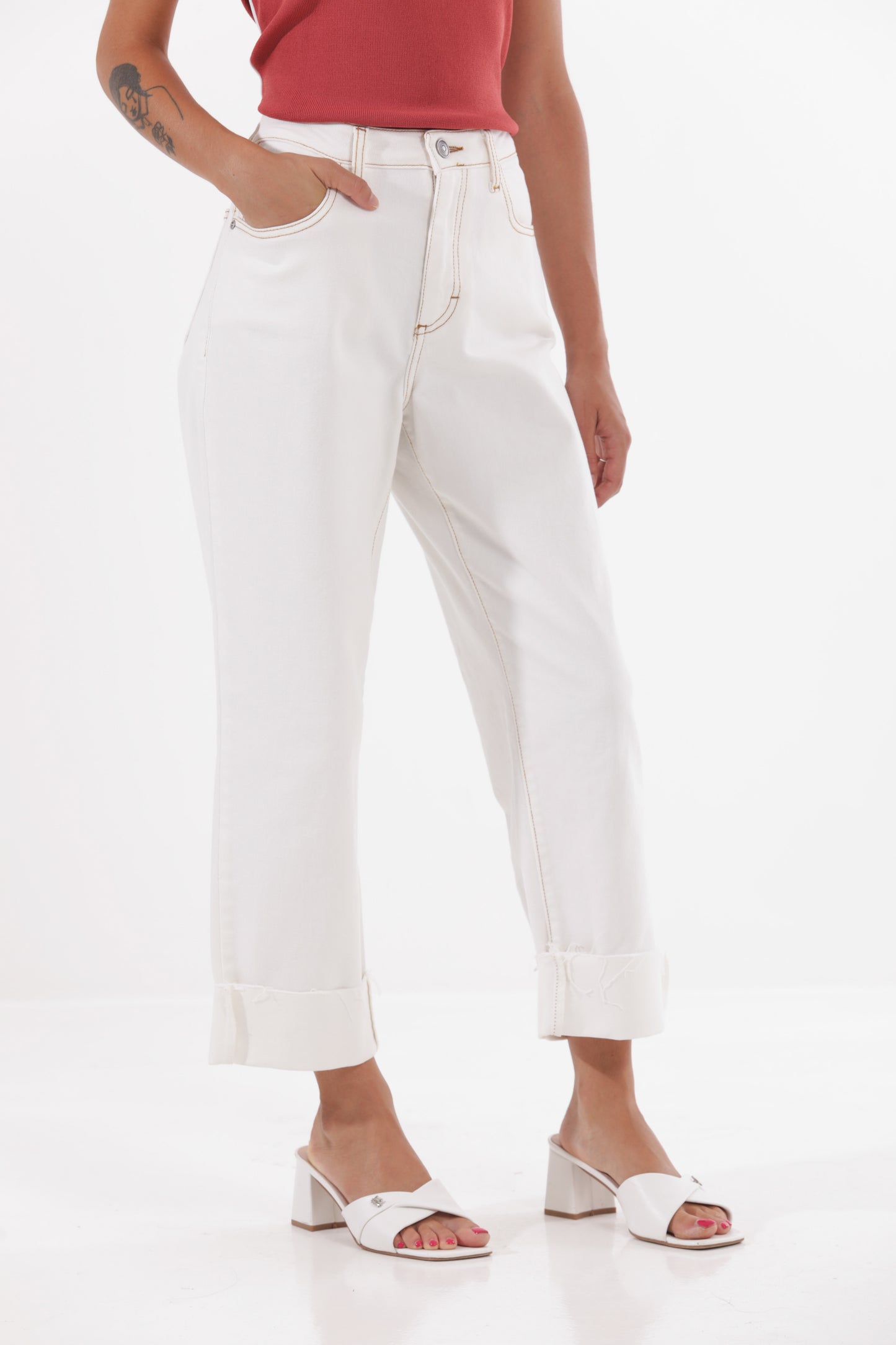 JEANS WIDE LEG CON RISVOLTO