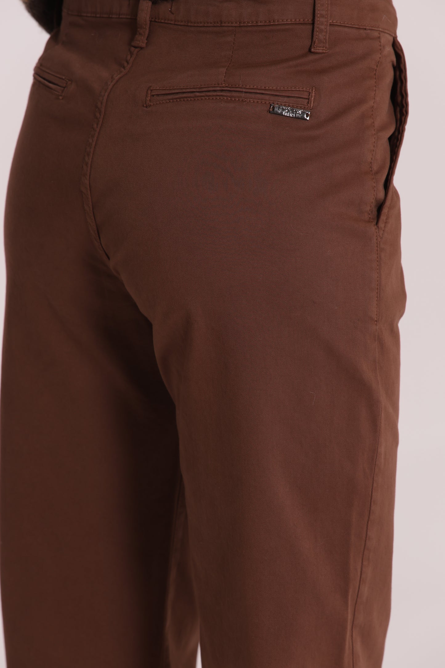PANTALONE CHINOS IN GABARDINA