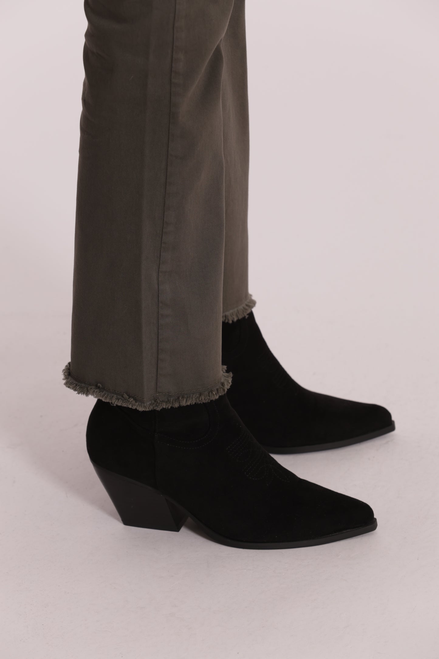 PANTALONE CROPPED FLARE IN GABARDINA
