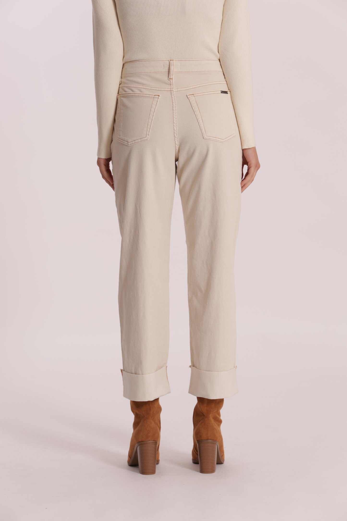 PANTALONE CROPPED CON RISVOLTO IN VELLUTO A COSTE