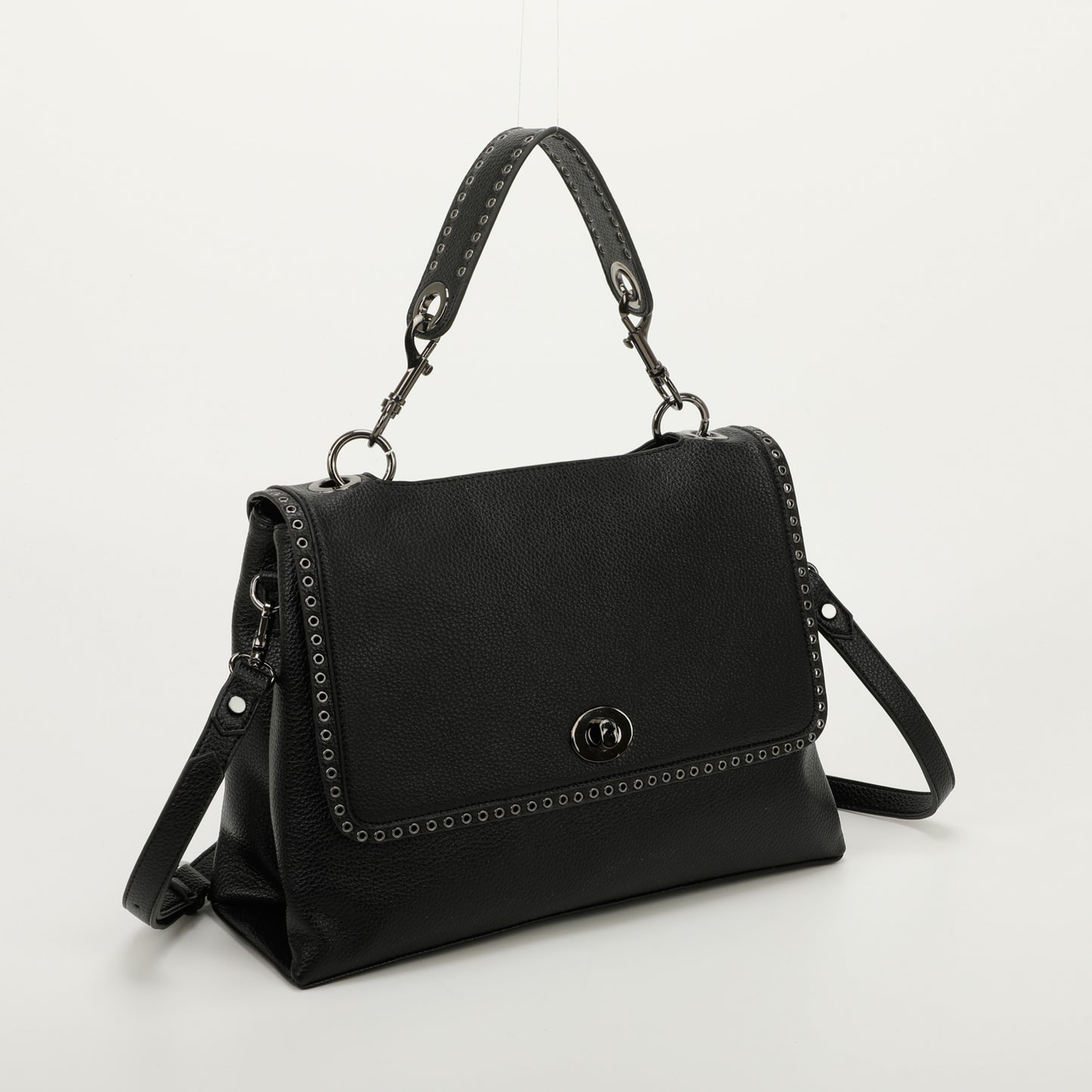 BORSA A MANO CON DETTAGLIO ANELLI