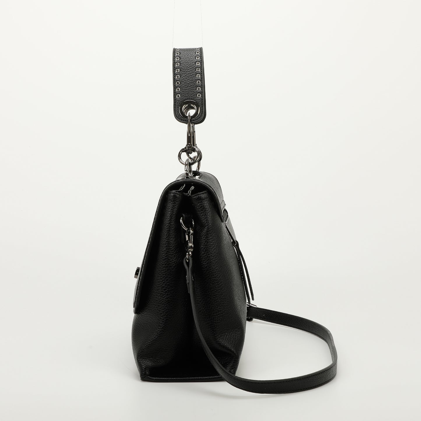 BORSA A MANO CON DETTAGLIO ANELLI