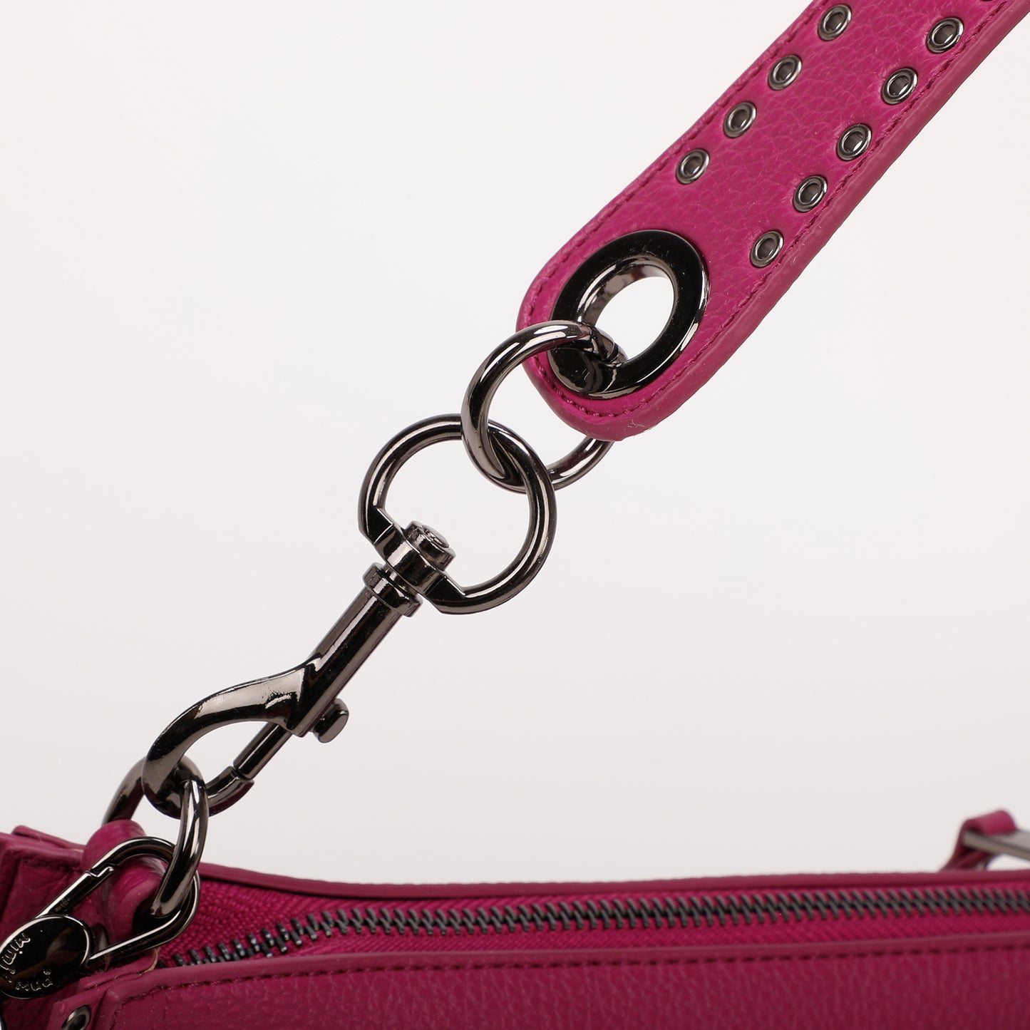 BORSA A TRACOLLA CON DETTAGLIO ANELLI
