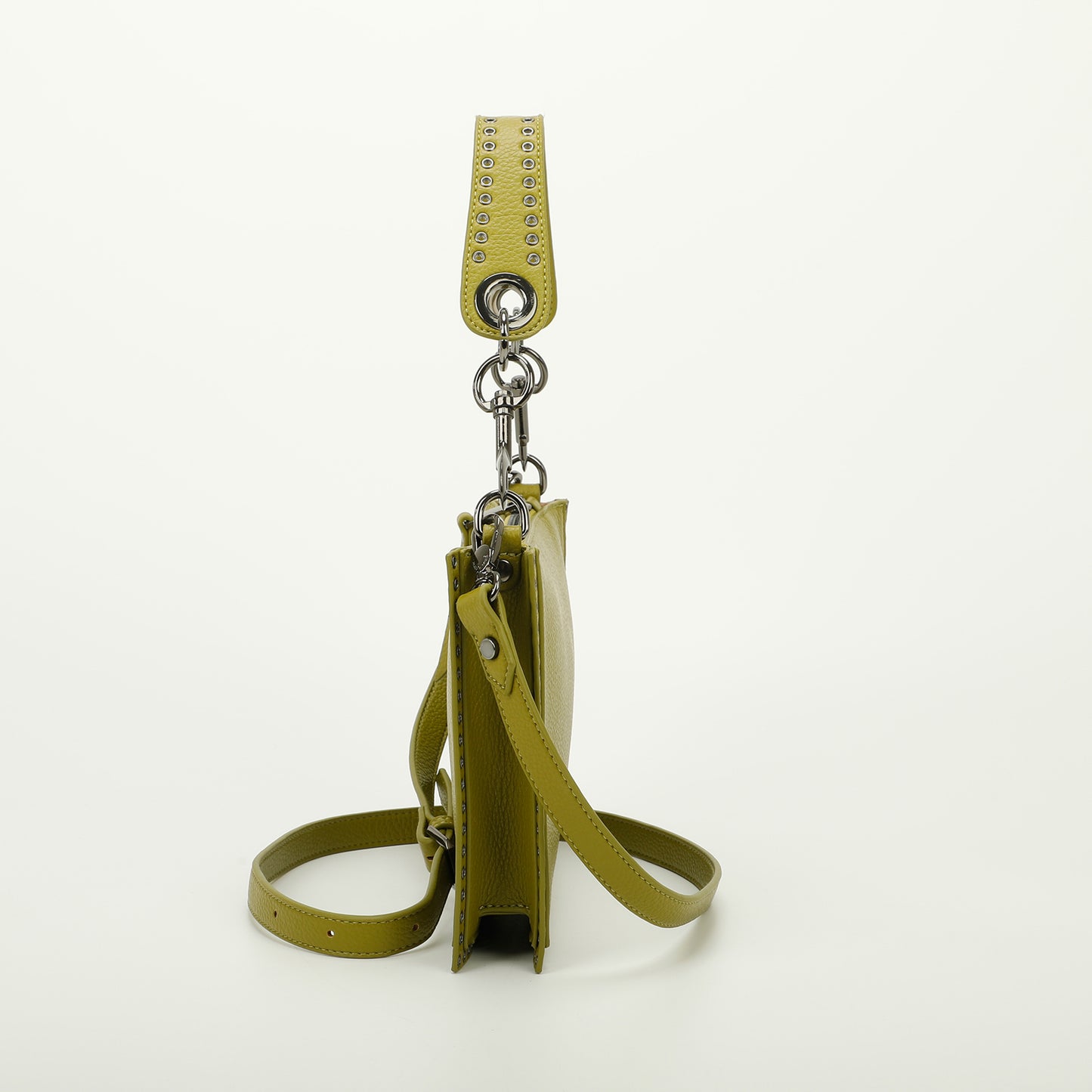 BORSA A TRACOLLA CON DETTAGLIO ANELLI