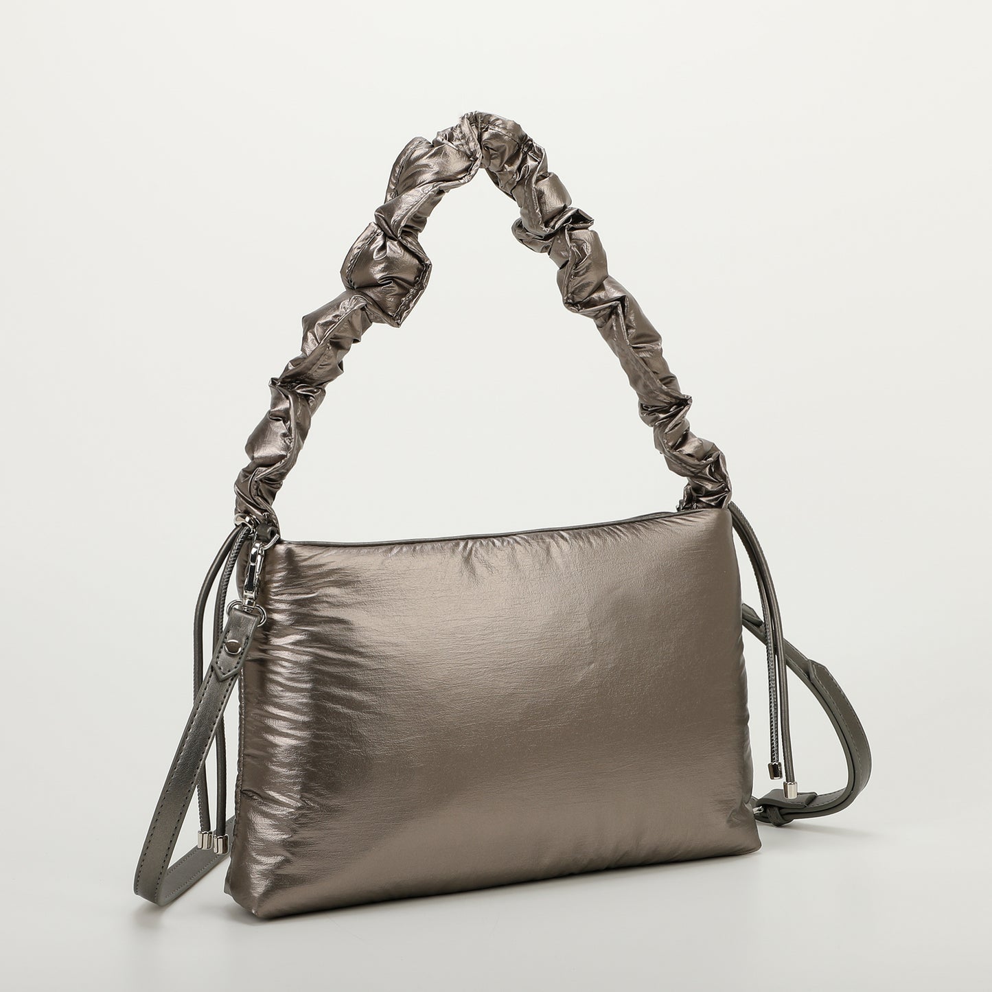 BORSA A TRACOLLA IN NYLON CON MANICO ARRICCIATO