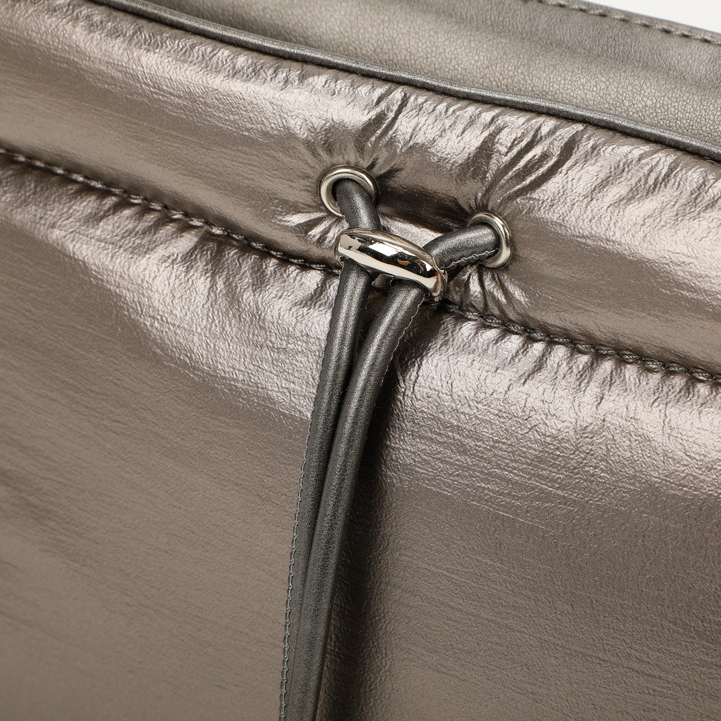 BORSA A TRACOLLA IN NYLON CON MANICO ARRICCIATO