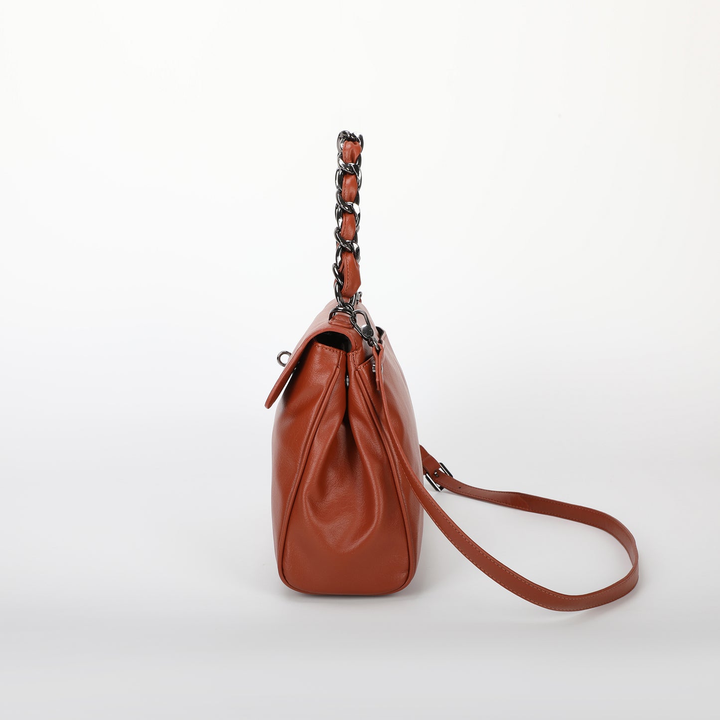BORSA A MANO GRANDE CON CATENA