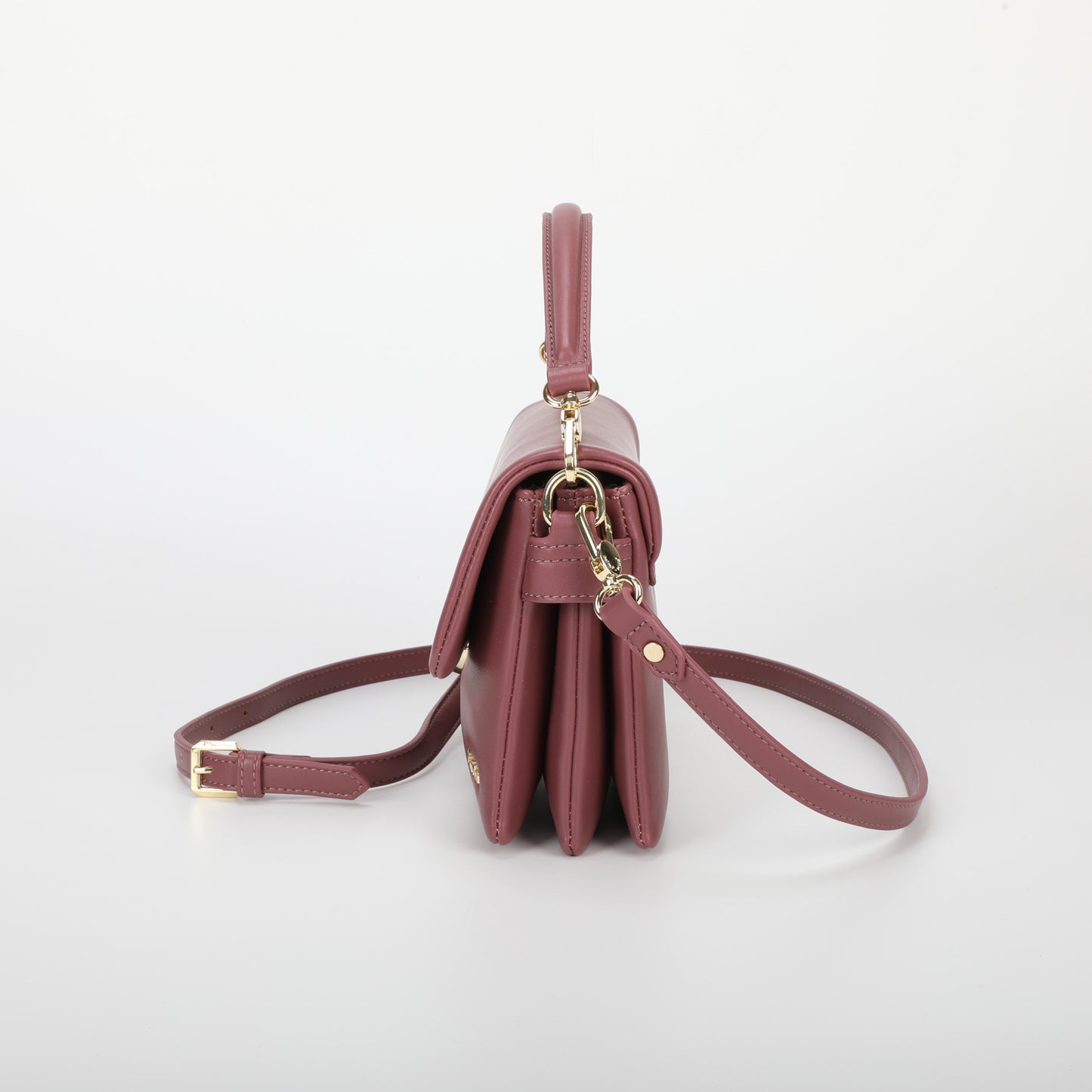BORSA A TRACOLLA CON CHIUSURA TONDA ORO