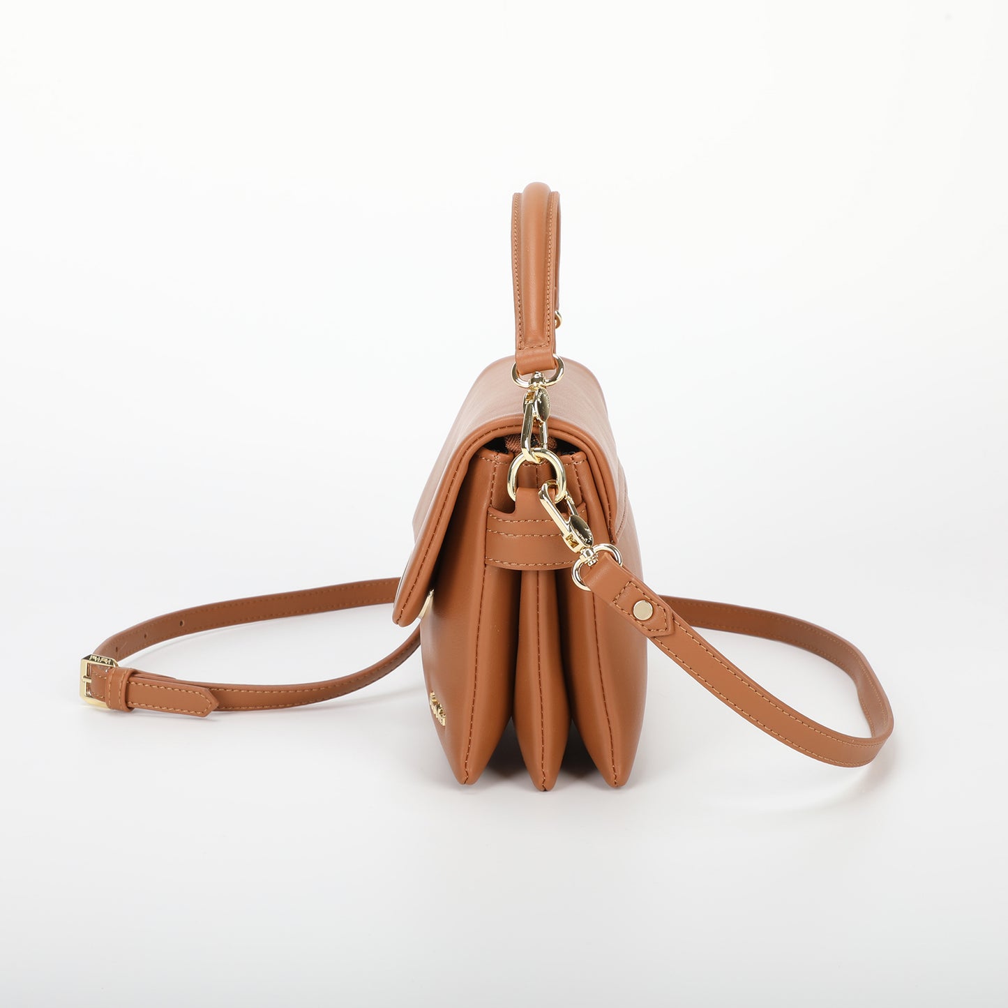 BORSA A TRACOLLA CON CHIUSURA TONDA ORO