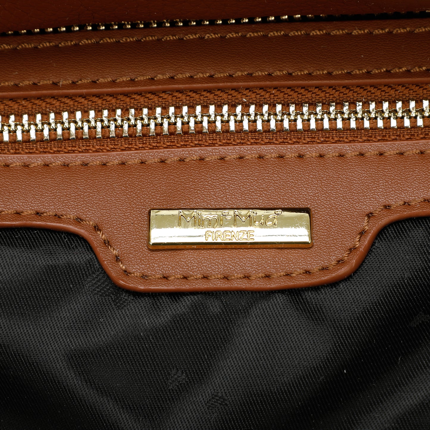 BORSA A SPALLA CON CAMOSCIO IN PELLE