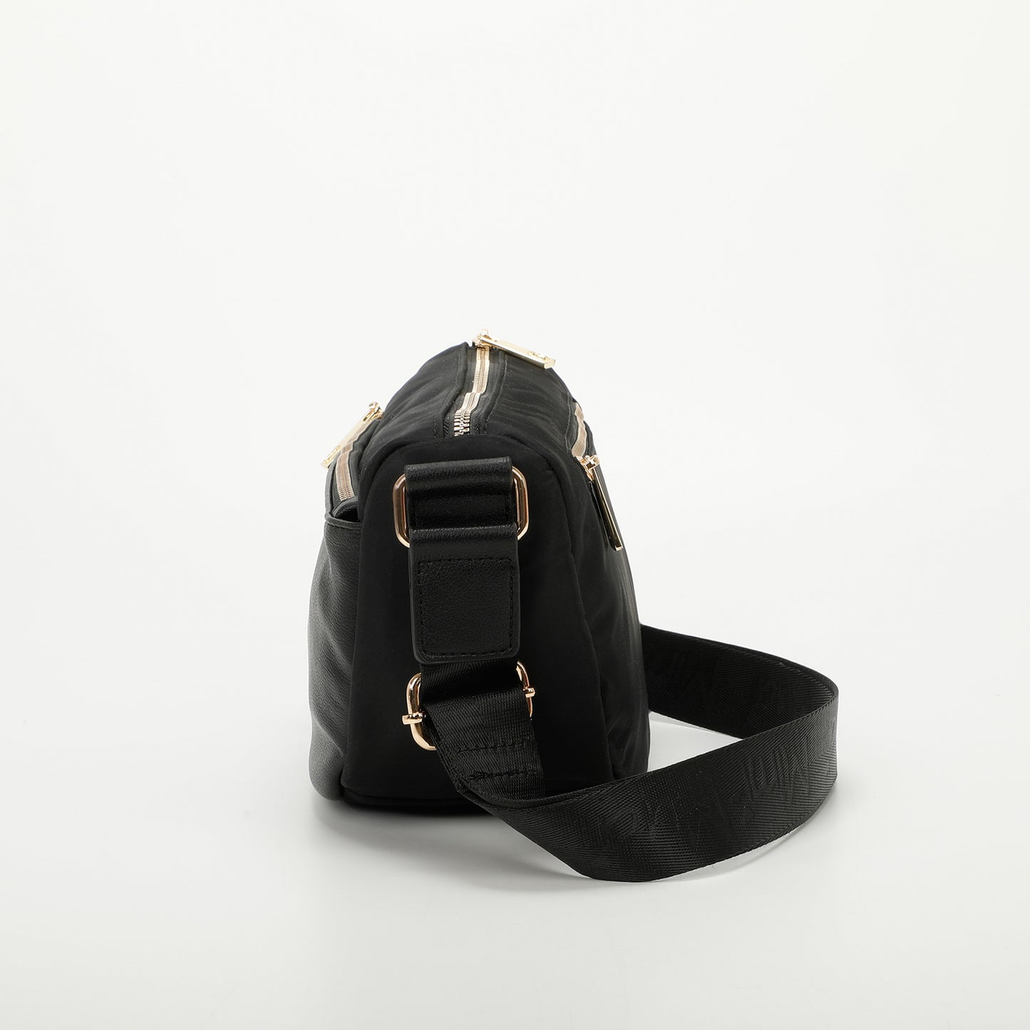 BORSA A TRACOLLA IN NYLON CON DETTAGLIO IN SIMILPELLE