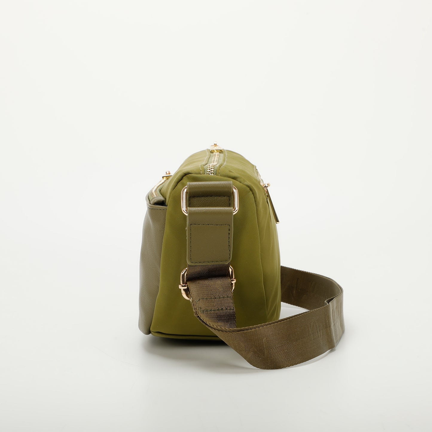 BORSA A TRACOLLA IN NYLON CON DETTAGLIO IN SIMILPELLE