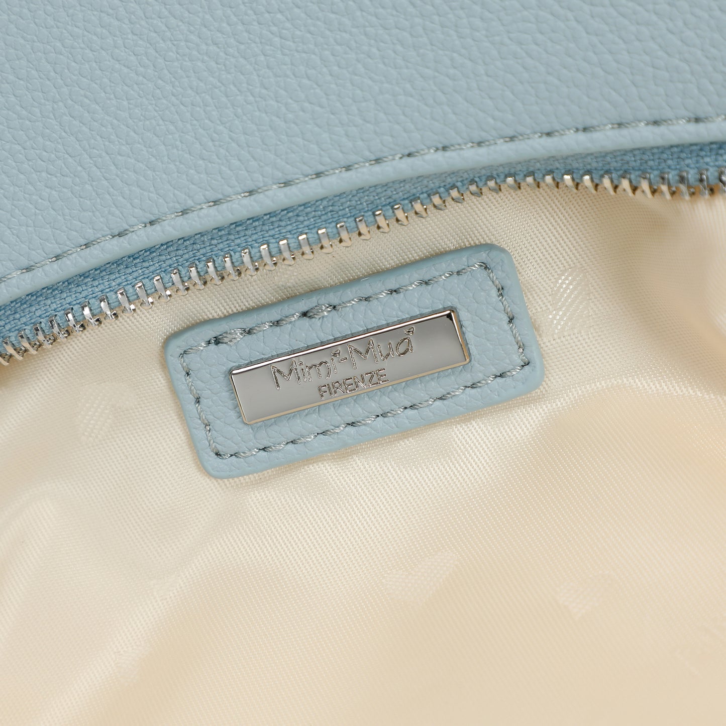 BORSA A TRACOLLA MULTI POCHETTE CON PATTA LAMINATA