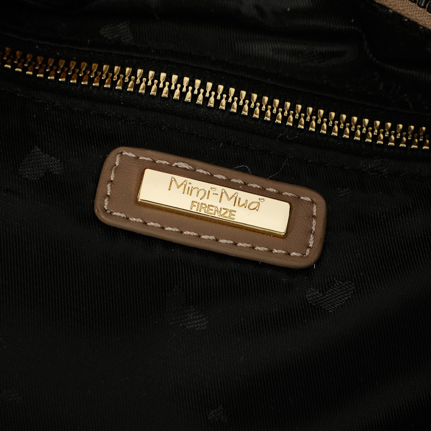 BORSA A TRACOLLA CON LETTERE MIMI-MUA