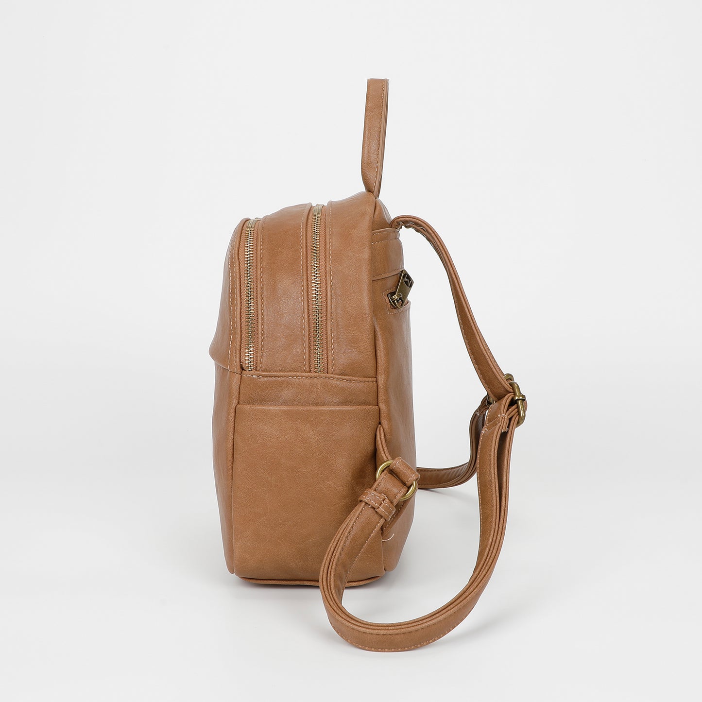 ZAINO CON ACCESSORI IN OTTONE