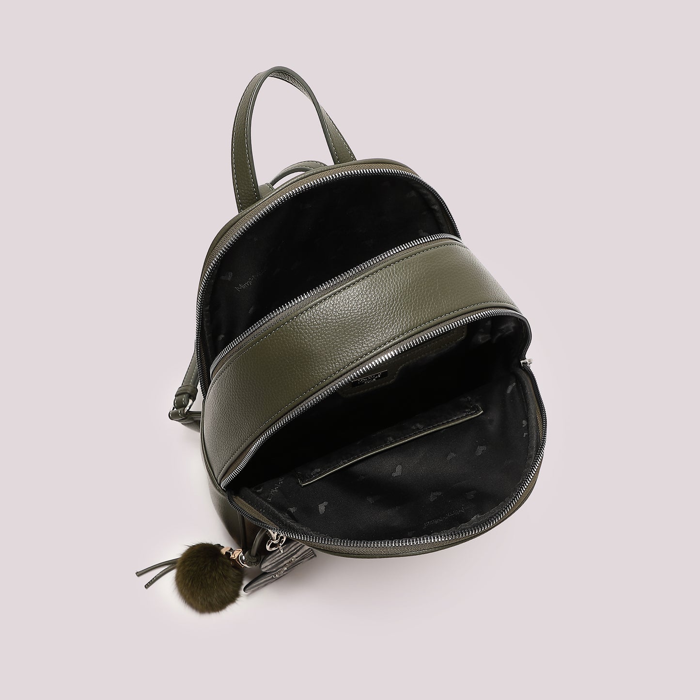 ZAINO CON CHARM E CUORE