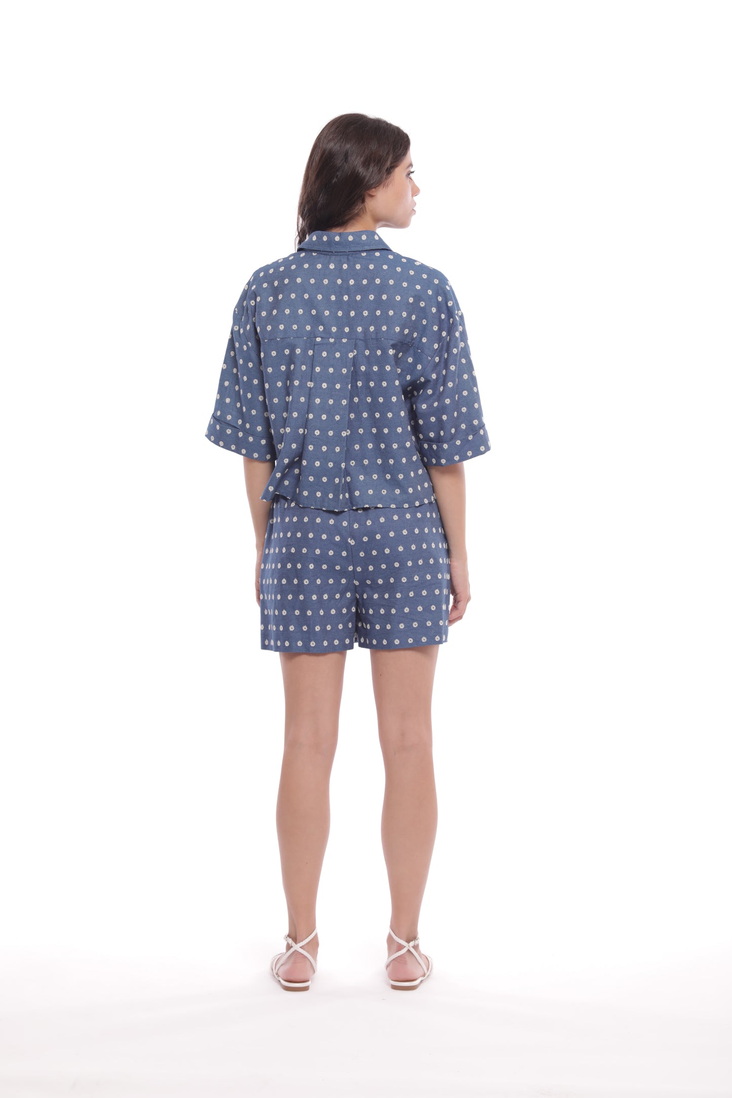 PANTALONE SHORT IN CHAMBRAY RICAMATO